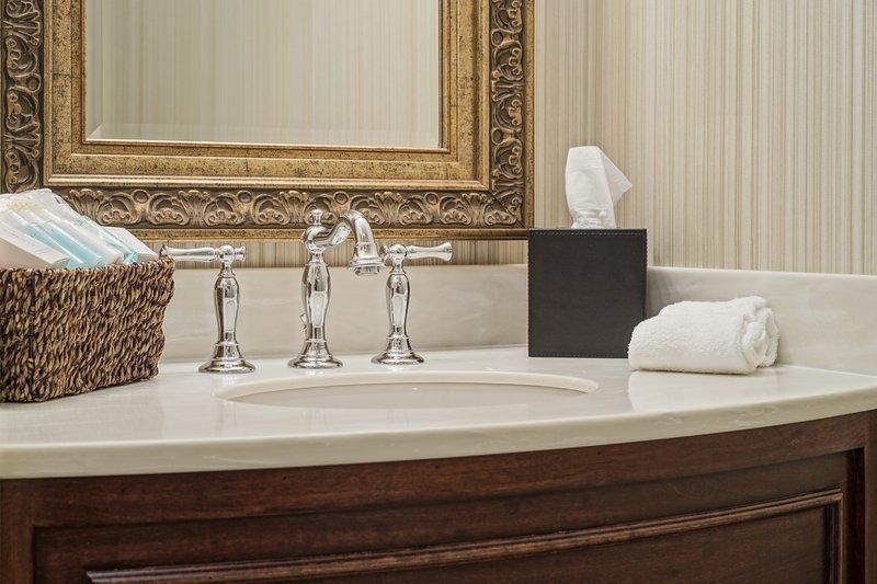 The Mount Vernon Grand Hotel Екстериор снимка